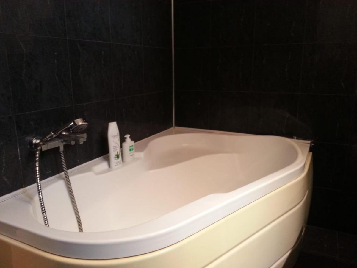 Apartment 3 Rooms Elegant بوخارست المظهر الخارجي الصورة
